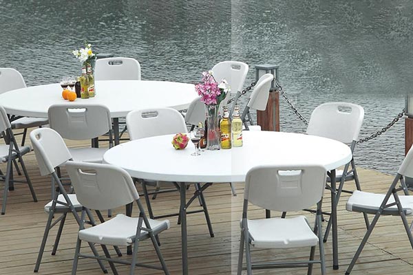 多年来，宏桥坚持与众不同